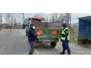 Jandarmadan Tarımsal Zirai Araç Ve Traktör Denetimi