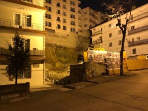 Ankara’da Çökme Tehlikesi Olan 8 Katlı Apartman Ve Çevresindeki 15 Bina Boşaltıldı
