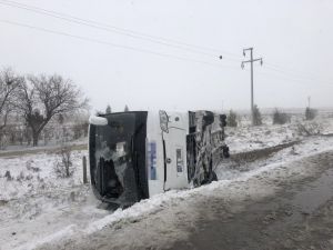 Konya ‘Da 2 Tur Otobüsü Kaza Yaptı: 1 Ölü, 40’dan Fazla Yaralı