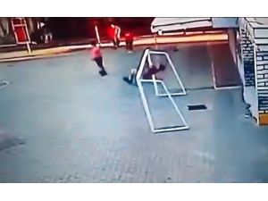 Kale Direğinin Altında Böyle Kaldı