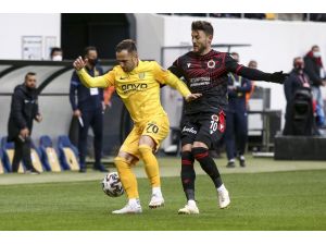 Süper Lig: Mke Ankaragücü: 0 - Gençlerbirliği: 0 (İlk Yarı)