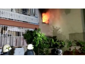 Antalya’da apartman sakinlerini sokağa döken yangın