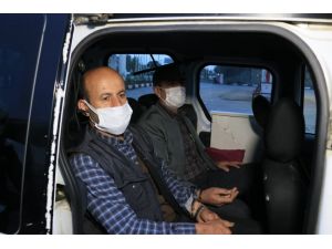 Adana’da Durdurulan 2 Araçtan 1 Ton Gümrük Kaçağı Tütün Yakalandı