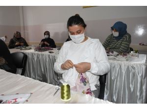 İğne Oyası Yaparak Kanseri Yendi
