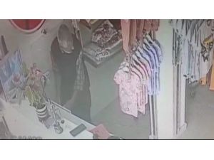 Güpegündüz Geldi Kasayı Soyup Gitti