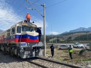 Tren Kazası Bölgesinde Enkaz Kaldırma Ve Onarım Çalışmaları Başladı