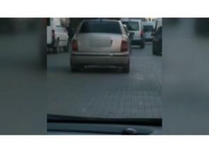 Polis Müşteri Gibi Davranıp Korsan Taksiciyi Yakaladı