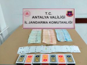 Apartmanın çatı katında kumar partisi pahalıya patladı
