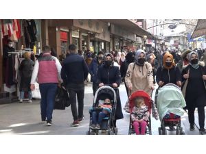 Salgın Tedbirlerini Hiçe Sayan 231 Kişiye Para Cezası