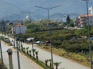 Antalya’da servis minibüsü ile otomobil çarpıştı: 1 ölü, 8 yaralı