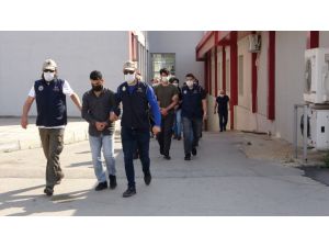 Fetö Operasyonunda Gözaltına Alınan 8 Zanlıdan 3’ü Tutuklandı