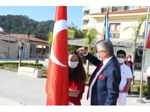 Kemer’de 23 Nisan kutlandı