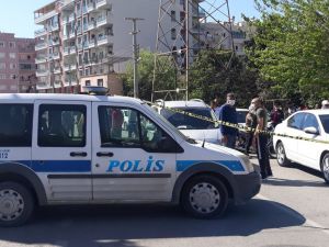 Yüksek Sesle Konuşma Cinneti: 2 Ölü 3 Yaralı