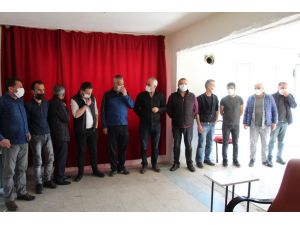 Göçmenleri Ararken Kendilerini Kaçak Kumar Partisinin Ortasında Buldular