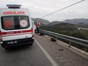 (Düzeltme) Antalya’da hız motosikleti kazası: 2 ölü