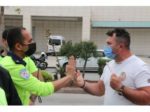 Sürücünün polisle "Aracımda 1 trilyon var burada bırakamam" tartışması