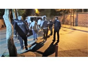 Baharatçının Deposuna Girmek İsteyen 4 Kişi Tutuklandı