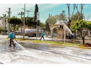 Alanya’da mahalleler dezenfekte yapılıyor