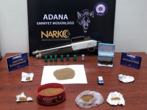 Adana’da Bir Haftada 70 Bin Hap, 52 Kilo Esrar Ele Geçirildi
