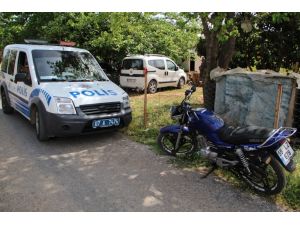 Çaldıkları motosiklet arızalandı, yardım etmek isteyenlere ‘çalıntı abi dikkat et’ dediler