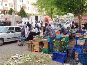 Müşteriye Yarım Kilo Biber Vermeyen Pazarcıya Zabıtadan Uyarı