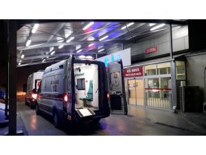 Tarladan Dönen Çiftçi Traktörü İle Kanala Devrildi
