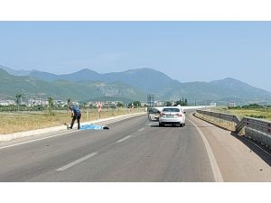 Otomobil İle Motosiklet Çarpıştı: Baba Oğul Öldü