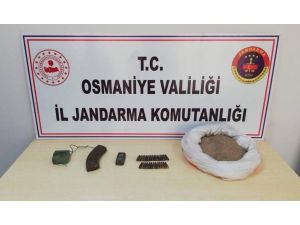 Pkk’nın Sığınağında Patlayıcı Ve Yaşam Malzemesi Ele Geçirildi