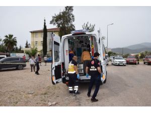 Antalya’da gecekondu alev alev yandı