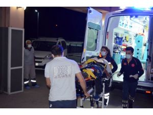 Tarım İşçilerini Taşıyan Minibüs Kaza Yaptı: 16 Yaralı