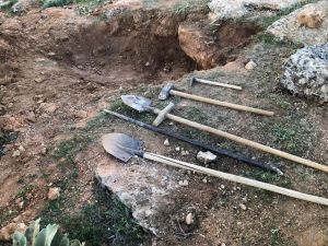 İzinsiz Kazı Yapan 4 Kişi Suçüstü Yakalandı