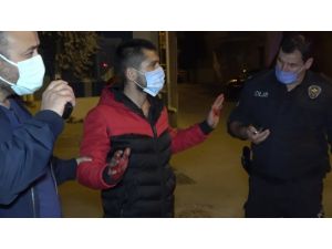 Çocukluk Arkadaşını Öldüresiye Bıçakladı, Hiçbir Şey Olmamış Gibi İzledi