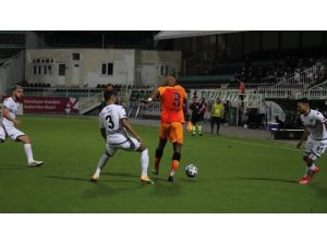 Süper Lig: Denizlispor: 0 - Galatasaray: 0 (Maç Devam Ediyor)