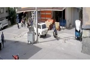 Elektrikli Bisikleti Çalan Hırsızlar Önce Kameralara Sonra Polise Yakalandı