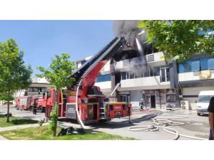 Terlik Fabrikasında Yangın: 1 Yaralı