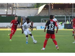 Süper Lig: A. Hatayspor: 0 - Gaziantep: 0 (İlk Yarı)