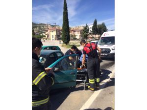 Burdur’da Trafik Kazasında Otomobil Devrildi: 2 Yaralı