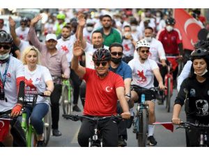 Pedallar Çevrildi, 19 Mayıs Coşkusu Kent Merkezine Yayıldı