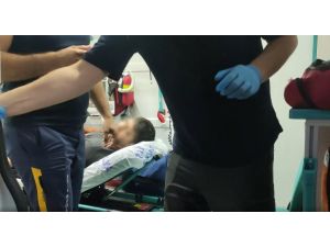 Yaralı halde 1 kilometre yürüyüp arkadaşlarından yardım istedi