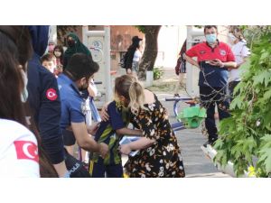 Üzerine Ağaç Devrildi, İğneden Korktuğu İçin Ambulansa Binmedi