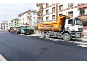 Mamak’ta Asfalt Çalışmaları Devam Ediyor