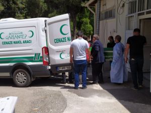 Kontrolsüz Park Eden Tır Liseli Genci Hayattan Kopardı
