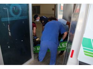 Eşinin boğup, kepçe ile gömdüğü kadının cenazesi otopsi için morga getirildi