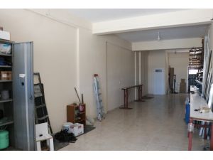 4 Gün Önce Açılan İş Yerini Soydular