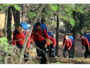 Arama kurtarma ekipleri Ukraynalı kayıp kadın dağcı için seferber oldu