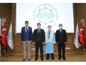 ALKÜ’lü akademisyene emeklilik töreni