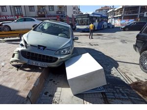 Başkent’te Trafik Kazası: 3 Yaralı