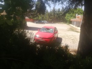 Karşıdan Karşıya Geçmek İsterken, Otomobil Çarptı: 1 Yaralı