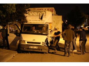 Başkentte Trafik Kazası: 1’i Ağır 4 Yaralı
