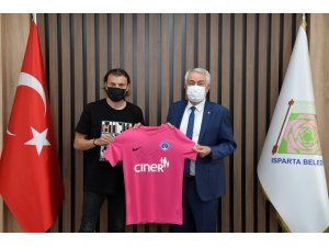 Kasımpaşalı Futbolcu Yusuf Erdoğan: “Ispartaspor’u Süper Ligde Görmek İstiyoruz”